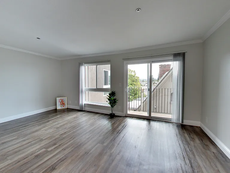 378 Van Buren - Renovated 2bed and 1bed units - Beautiful Building! — Photo 22
