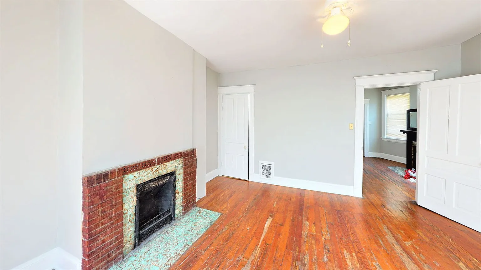 426 Ada St photo 1
