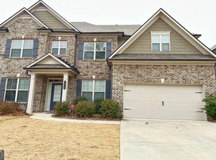 3028 Ivy Crossing Dr, Buford, GA 30519