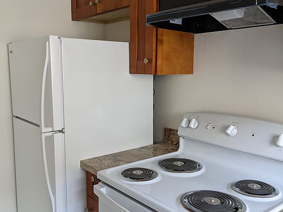 3rd image of 40 W 4th Ave APT 107