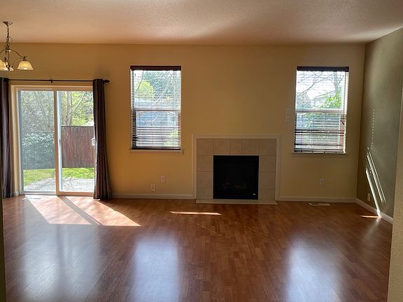 3rd image of 14412 NE 6th Ave