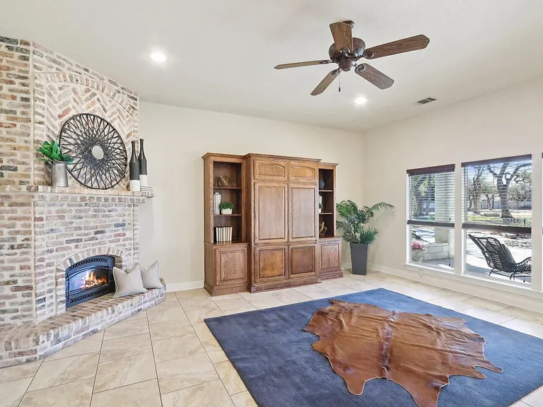 294 Logan Ranch Rd — Photo 12