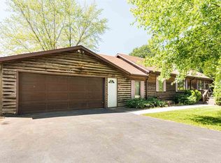 8054 S Delaware St, Dixon, IL 61021