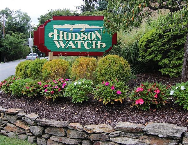 1st image of 13 Hudson Watch Dr