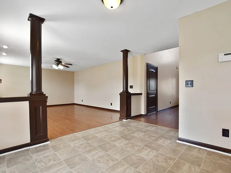 1240 Chinook Cir — Photo 11