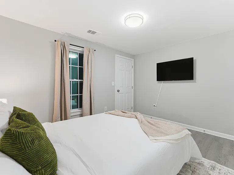 5901 Ridge Dr SE — Photo 15