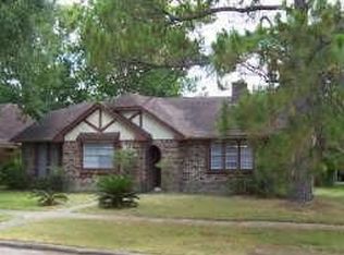 3623 Saratoga Dr, Houston, TX 77088