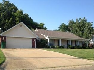 2614 Mahogany Dr, Tupelo, MS 38801