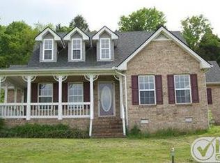 380 Mutton Hollow Hill Rd, Bethpage, TN 37022