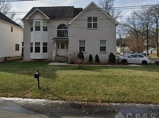 51 Philip St, Edison, NJ 08820