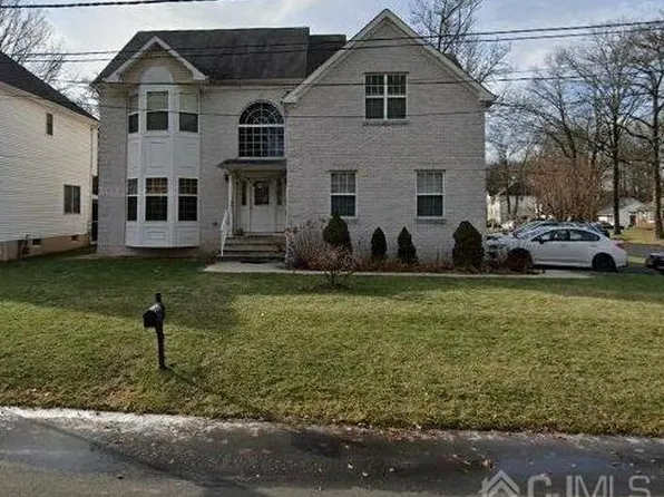 51 Philip St, Edison, NJ 08820