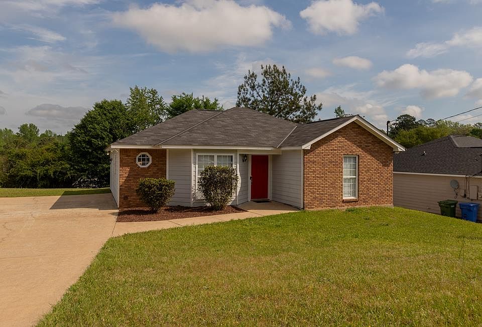 1st image of 6085 Hunter Ridge Cir