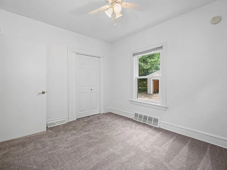 1600 Victoria Ave #DOWN — Photo 15