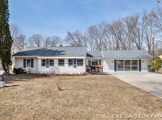 2887 E Bluewater Hwy, Ionia, MI 48846