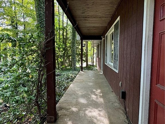 3rd image of 14730 Evergreen Dr