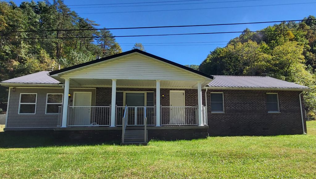 29 Dawn Ln - Property Image