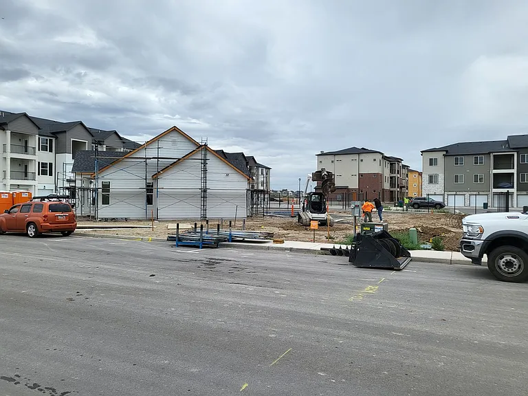 3325 W 1830 N #H201 — Photo 32