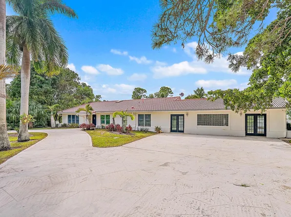 3169 Horseshoe Circle W, West Palm Beach, FL 33417