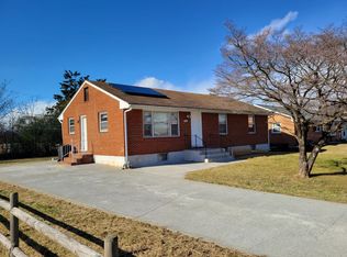 5702 Santa Anita Ter, Roanoke, VA 24012