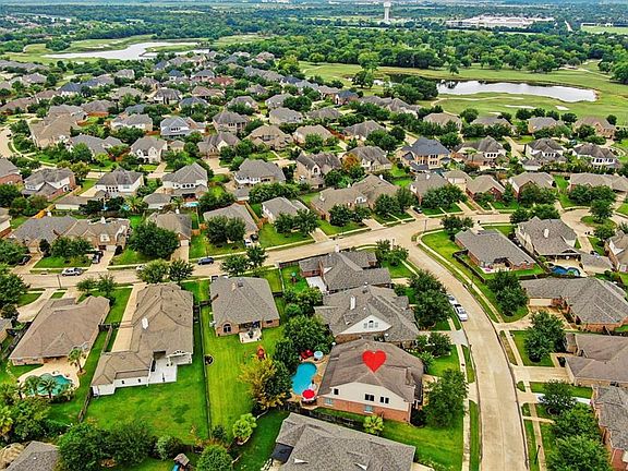 Nestled on magnificent treed lot in desirable Blackhorse Ranch, a wonderful golf course community with exceptional amenities.