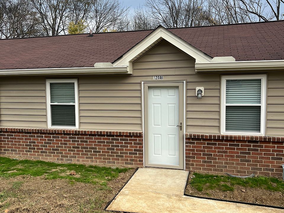 1st image of 1208 Ewing Creek Dr #B
