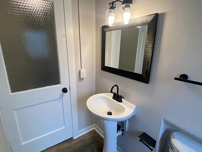 147 E Bridge St #2 — Photo 28