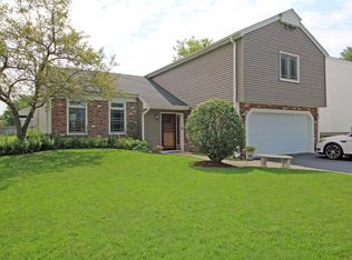 973 Stuart Dr, Bartlett, IL 60103