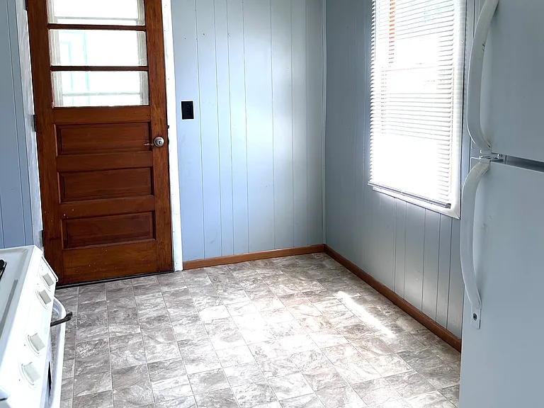 505 Myrtle Aly — Photo 6