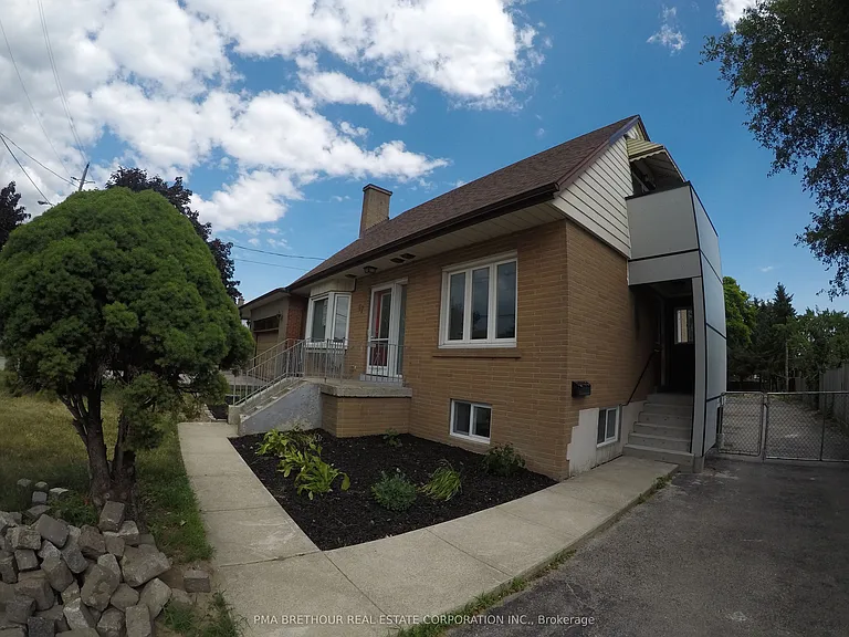 67 Cartwright Ave — Photo 1