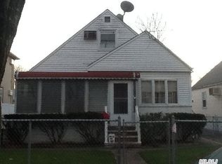 25518 147th Rd, Rosedale, NY 11422