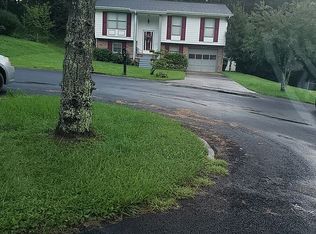 4 Hampton Ct, Middlesboro, KY 40965