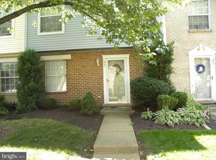 27 Williamstown Cir, York, PA 17404