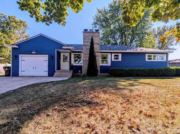 829 W 4th St, Pinconning, MI 48650
