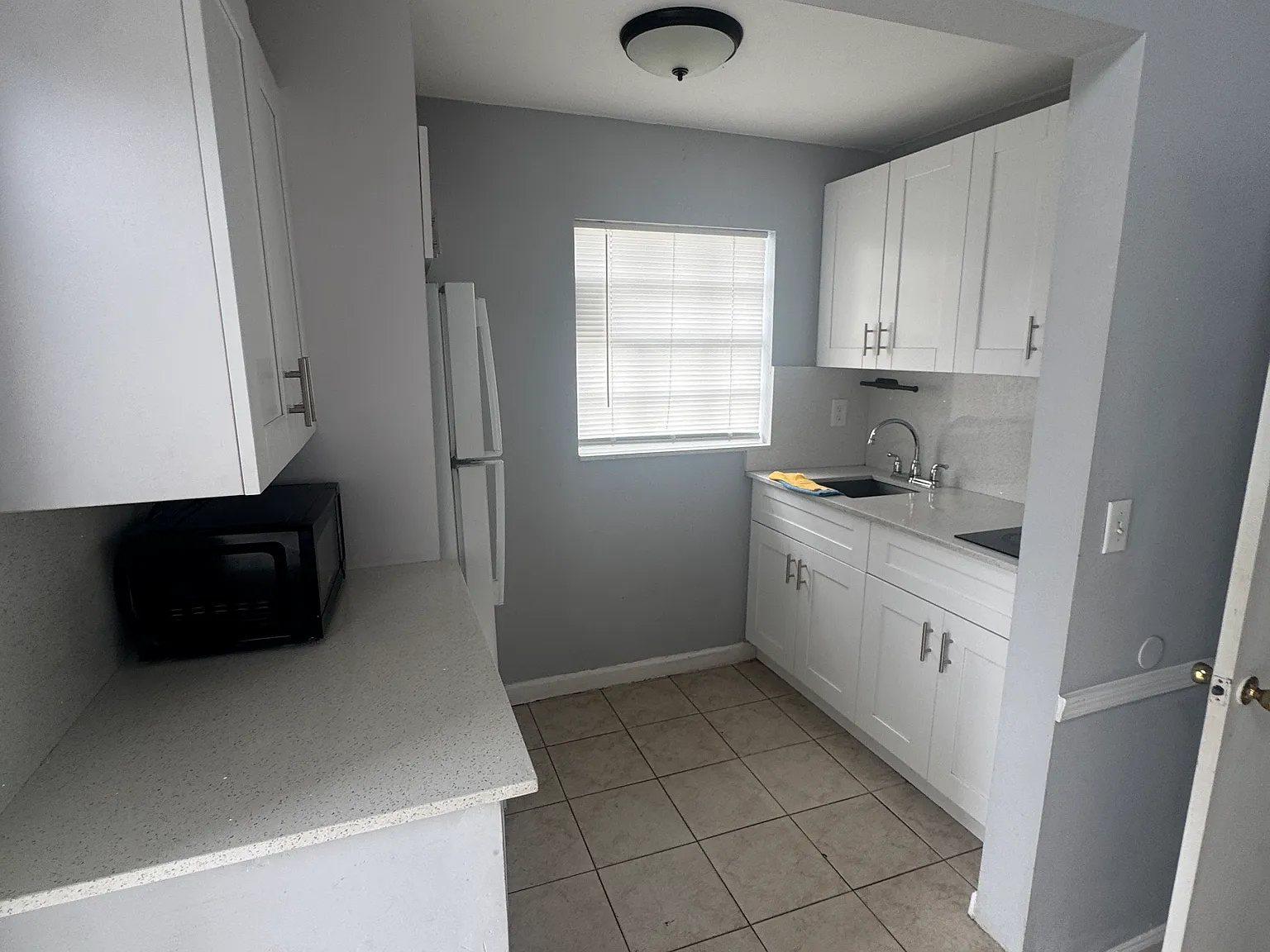 1 bed, 389 sqft, $1,600 — Photo 4