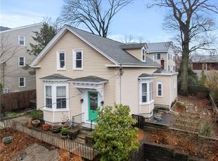 85 Evergreen St, Providence, RI 02906