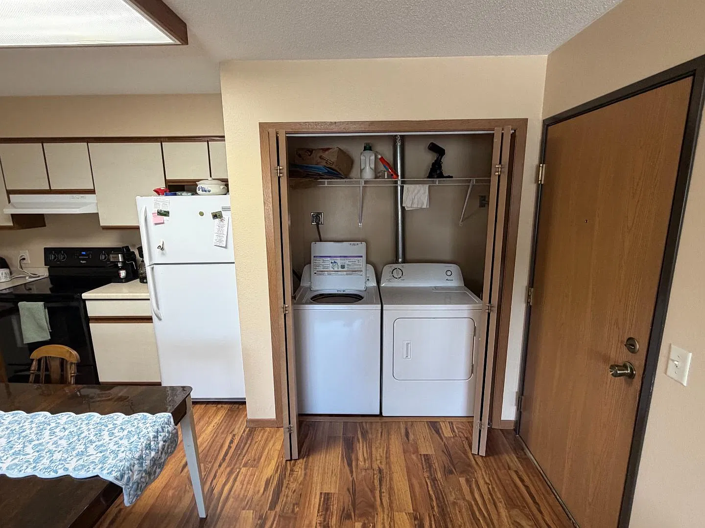 347 W Johnson St - 4 — Photo 4