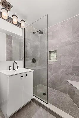 Sold by Compass | media 2