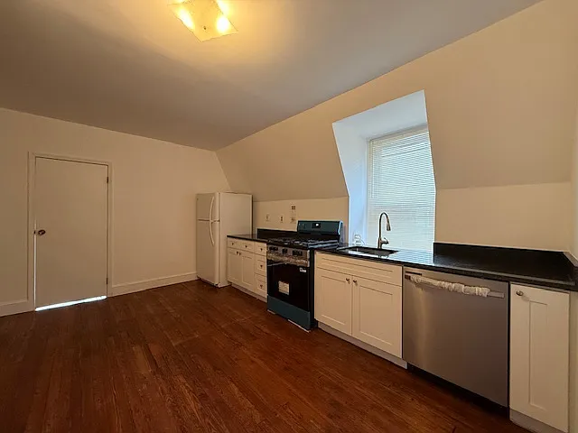 4203 Pine St #3F — Photo 6