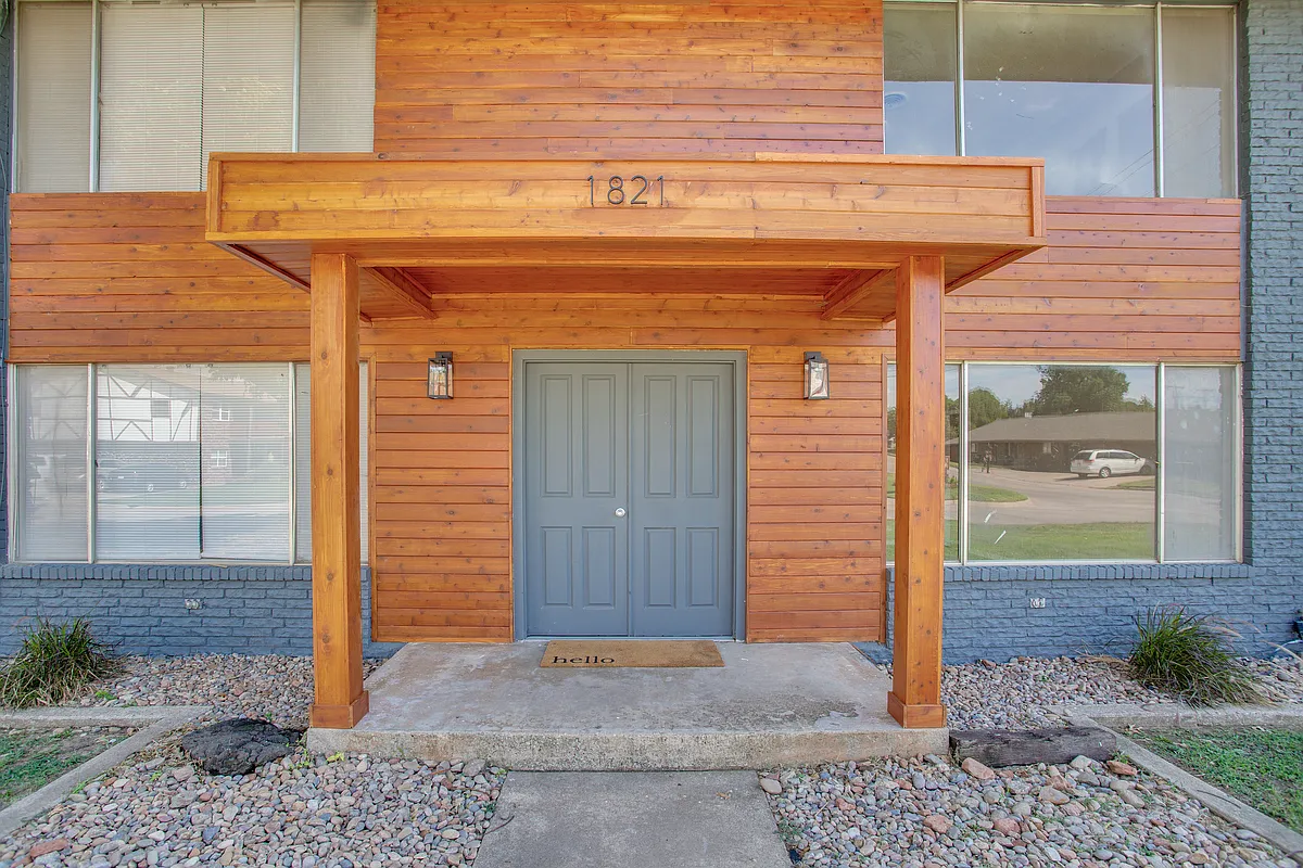 Building Photo - 1821 Mosher Dr #D