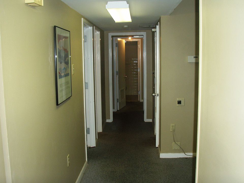 2nd image of 2157 University Blvd S