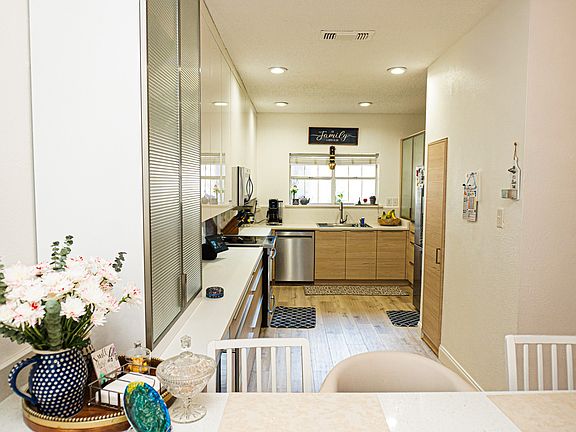 3rd image of 5310 Keller Springs Rd APT 711