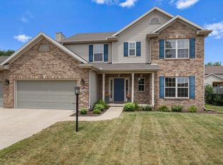 4710 Horse Creek Dr, Champaign, IL