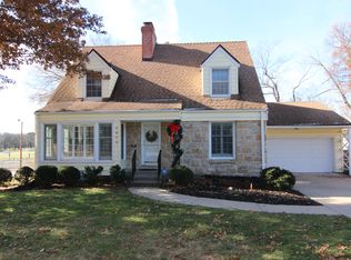 5072 Mission Rd, Roeland Park, KS 66205