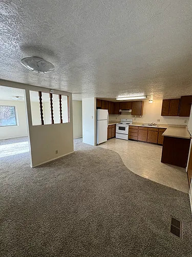 326 Lake St Photo 1