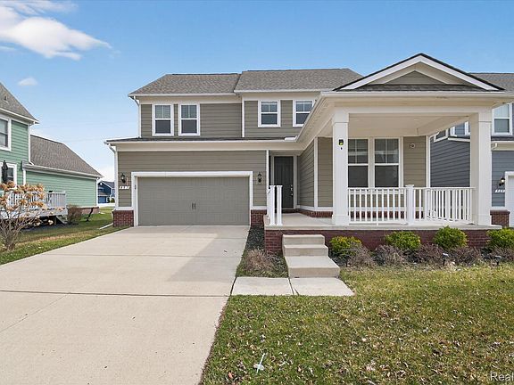 2nd image of 897 Harrison St