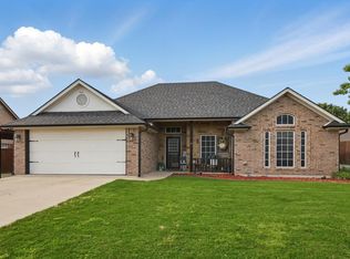 104 Radecke Rd, Krum, TX 76249