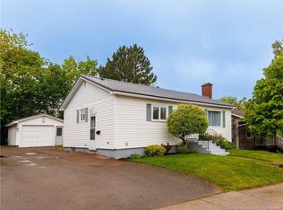 198 Jones St, Moncton, NB E1C6K3