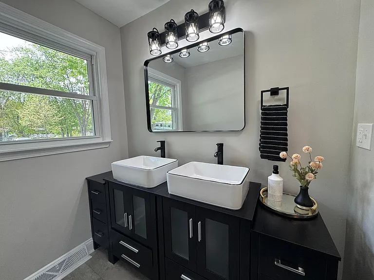 405 Cedar St NW — Photo 12