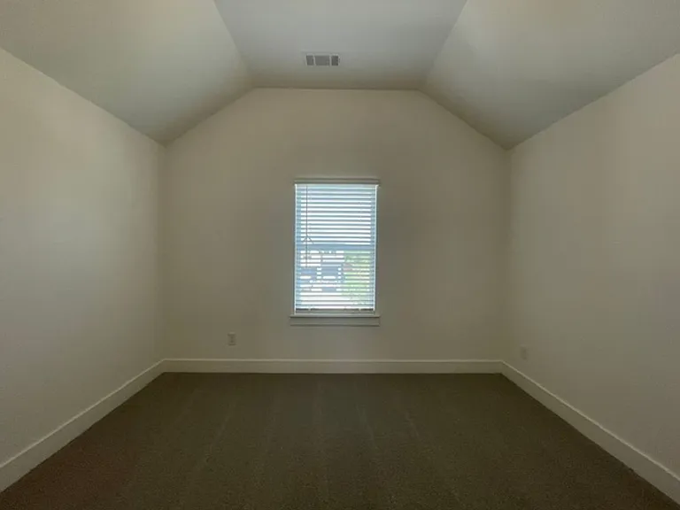 3714 Milwaukee Ave — Photo 34