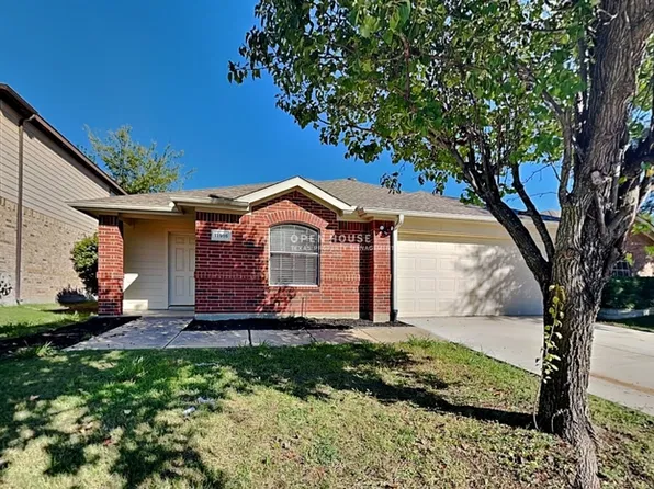 11916 Hickory Cir, Fort Worth, TX 76244